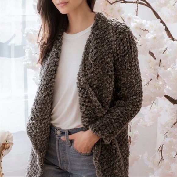 Dolce Cabo Faux Fur Cardigan - Picture 4 of 10